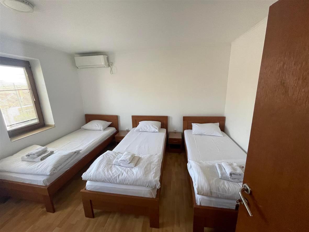 Rooms Gat Subotica Exterior foto